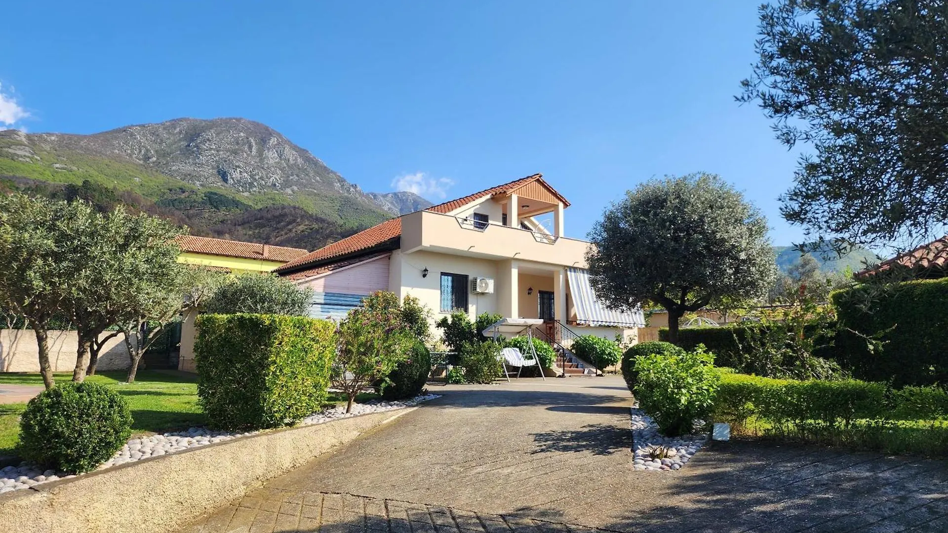 Kallmet Villa Kallmet i Madh 0*,