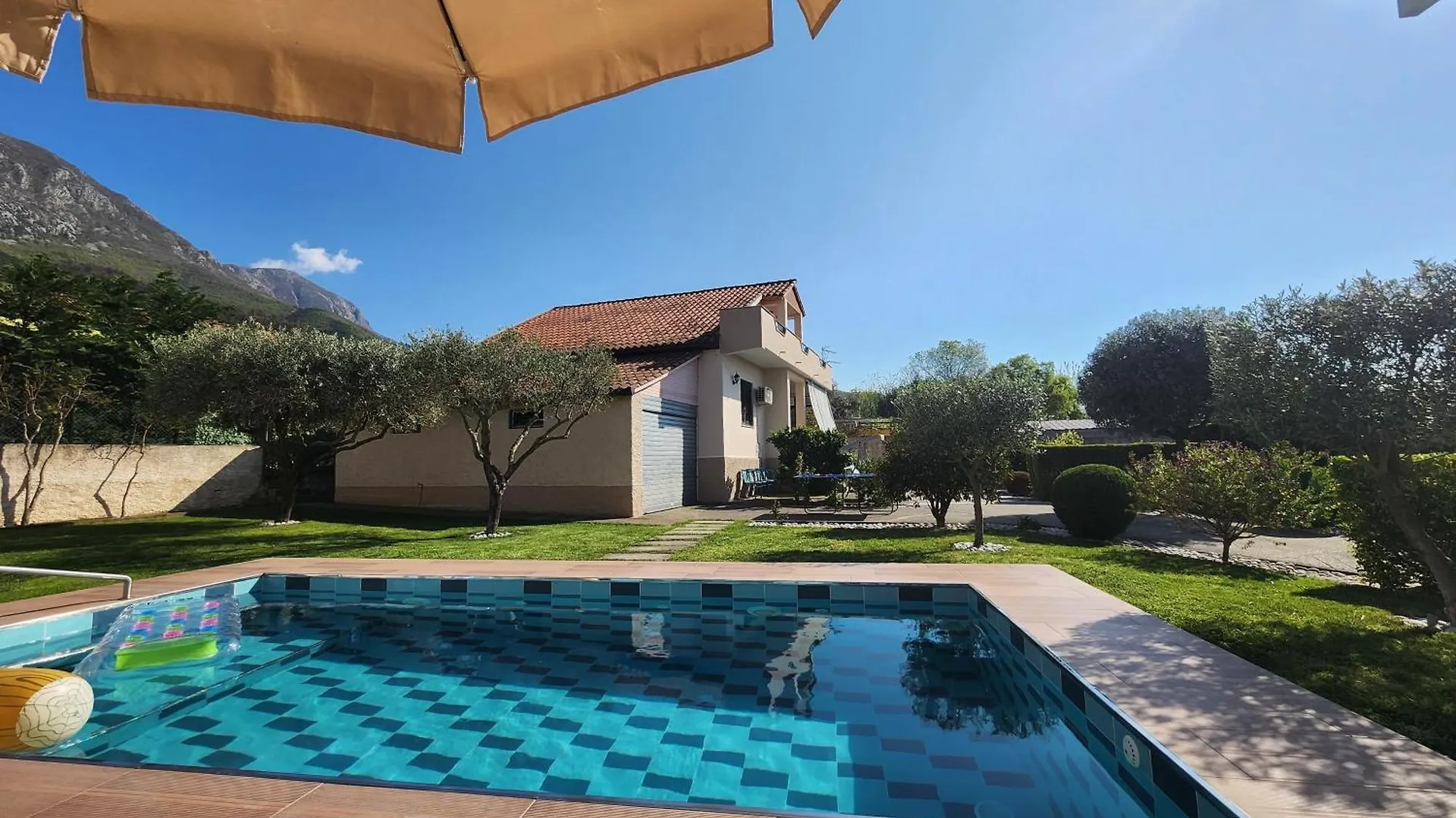 Kallmet Villa Kallmet i Madh